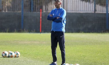 "Qazaxıstan yığması ilə oyunda komandamız əsl xarakter göstərdi"