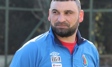 Şükürov yenə "OD PÜSKÜRDÜ": “Qarabağ”dan başqa bütün klublar hökumətin pulunu yeyib-dağıdır"