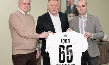  Ponomaryovun 65 yaşı tamam olur