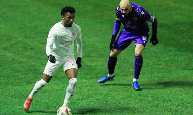  "Sumqayıt"ı azarkeşləri qarşısına çıxmasına peşman etdilər - VİDEO