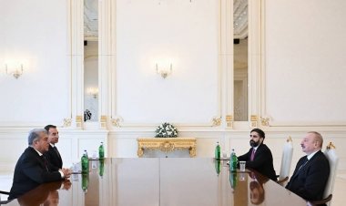 İlham Əliyev "Barselona"nın prezidenti Xuan Laporta ilə görüşdü