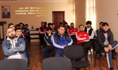 “Karvan”ın üzvləri üçün danışılmış oyunlarla bağlı seminar keçirildi