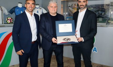 AFFA-nın baş katibi “Barselona”nın nümayəndələri ilə görüş keçirdi