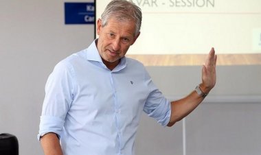 Frank De Blekere Əliyar Ağayevin kobud səhvə yol verdiyini etriaf etdi 