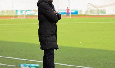 Çempionatı tərk edən komandanın baş məşqçisi 5 oyunluq cəza aldı