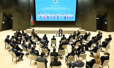 Mikayıl Cabbarov Avropa çempionu olan yığma üzvlərini qəbul etdi