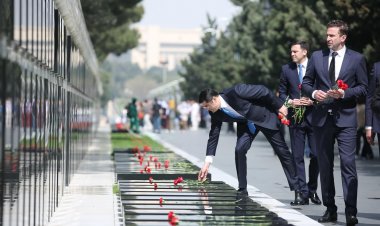 Avropa Konfederasiyasının prezidenti Fəxri xiyabanda