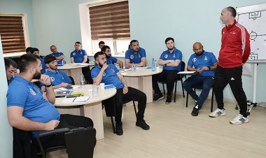 UEFA-nın C kateqoriyalı məşqçi kursunun I mərhələsi keçirilir