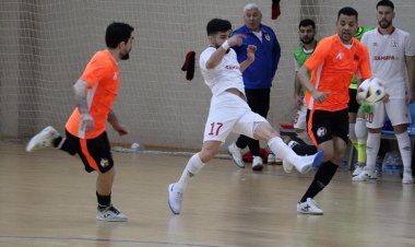 Derbini qazanan son çempion liderliyini bir az da möhkəmlətdi