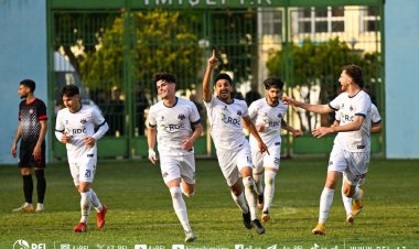 Premyer Liqaya çıxan komanda daha 6 futbolçusunu yola saldı 