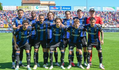 Əfsanəvi İnzaginin komandası 34 ildən sonra A Seriyasına yüksəldi