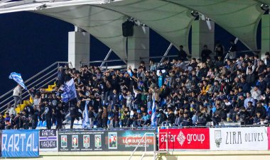 "Zirə"nin baş məşqçisi söyüşə görə meydandan qovuldu, azarkeşləri sonda hakimlərə hücum etdilər