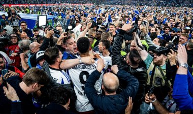 34 yaşlı alman baş məşqçi 1 ilə "Hamburq"u Bundesliqaya çıxardı!