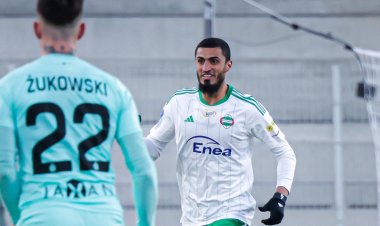 Azərbaycan millisinin futbolçusu Polşa klubu ilə yollarını ayırdı