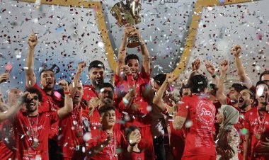 Tarixində ilk dəfə İran çempionu olan "Traktor" mükafatlandırıldı