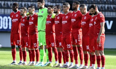 Məşhur azərbaycanlının soyadı niyə və kimə görə dəyişdirilib?