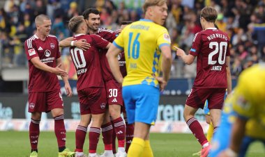 Mahir Emreli Bundesliqada turun rəmzi heyətində yer aldı - FOTO