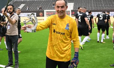 Premyer Liqa təmsilçisi millinin məşqçisi ilə yollarını ayırdı