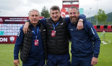 MÜSAHİBƏ: "Qəbələ"ni çempion edən Kaxaber Çxadadze başa çatan mövsümü dəyərləndirdi