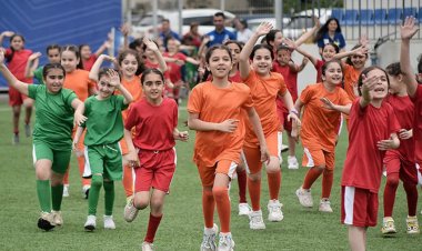 Dünya Futbol Günü münasibətilə kütləvi futbol festivalı keçirildi