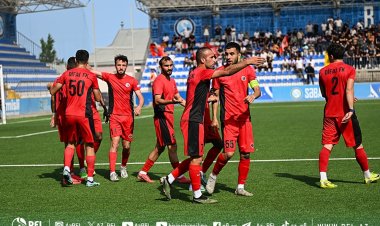 Azərbaycan klubu Şahin Diniyevin məşqçi oğlu ilə yollarını ayırdı
