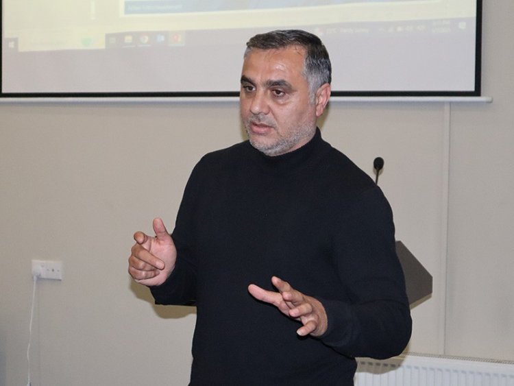 “Məktəblərdə Futbol Dərsi”ndə minifutbol turnirinin püşkü atıldı