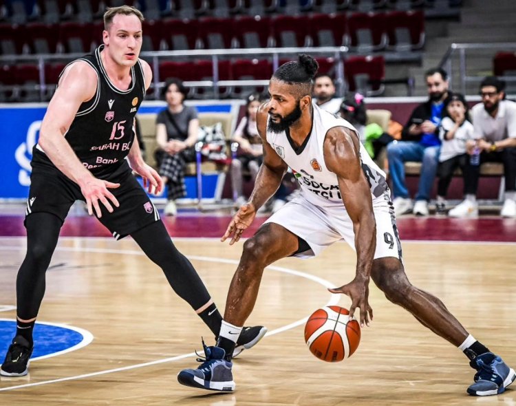 "Neftçi" ABL-in final seriyasında ümumi hesabı bərabərləşdirdi