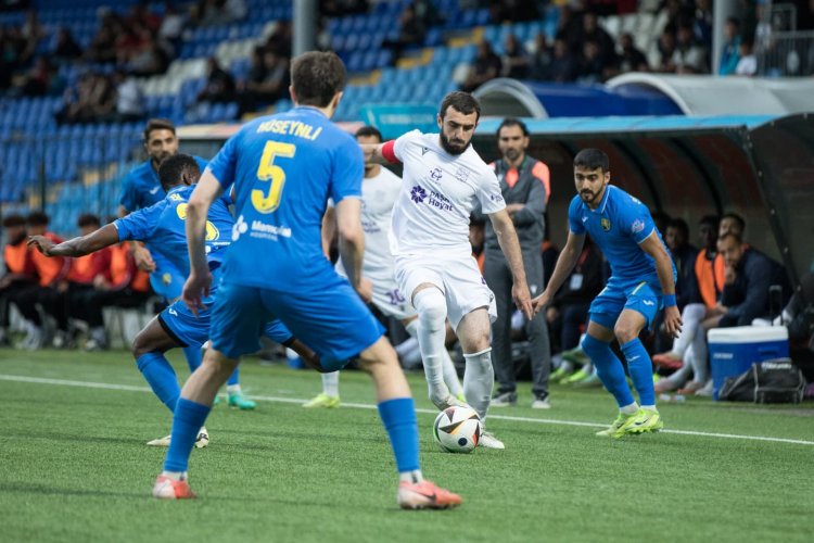 Premyer Liqa klubunun 30 yaşlı kapitanı karyerasını başa vurur