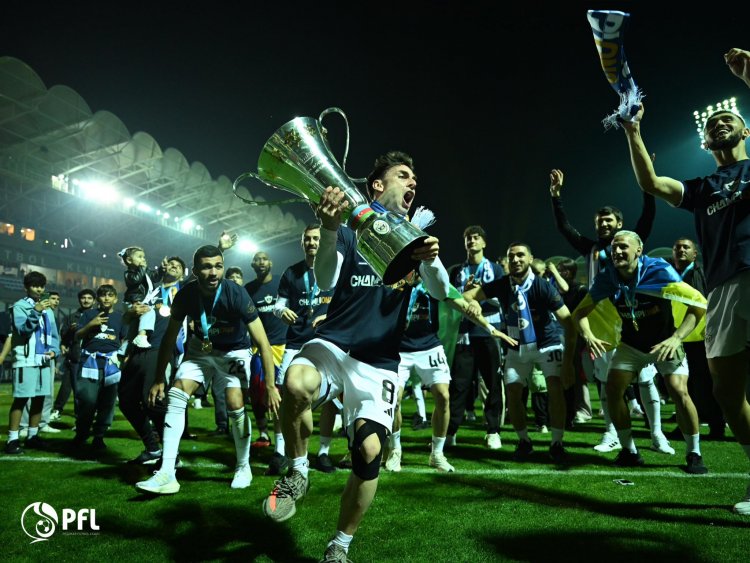 "Qarabağ" çempionluq kuboku və medallarına qovuşdu - FOTOLAR