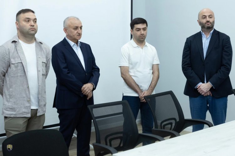 "Kəpəz" rəsmisi Azər Bağırovla yolların ayrılmasından danışdı