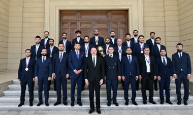 İlham Əliyev Azərbaycan milli komandasının üzvlərini qəbul etdi