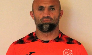 “Üzülürəm ki, Azərbaycan futboluna şərəflə xidmət etmişəm"