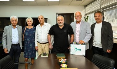 Almaniyalı məşqçi Peşəkar Futbol Liqasının qonağı oldu