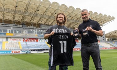 "Hər kəsi UFC-də döyüşçülərimizi dəstəkləməyə çağırıram"