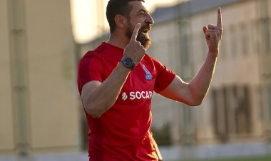 "Azərbaycanda yetərincə perspektivli futbolçu var”