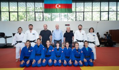 Avropa çempionatına qatılacaq milli üzvləri ilə görüş keçirildi
