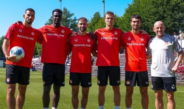 Mahir yeni klubunda başladı