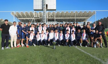 Qurban Qurbanov və futbolçuları çempionlarla görüşdü - FOTOLAR