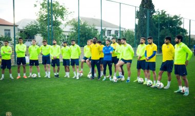 "Kəpəz" bir günün içində 7 legioneri ilə vidalaşdı - RƏSMİ