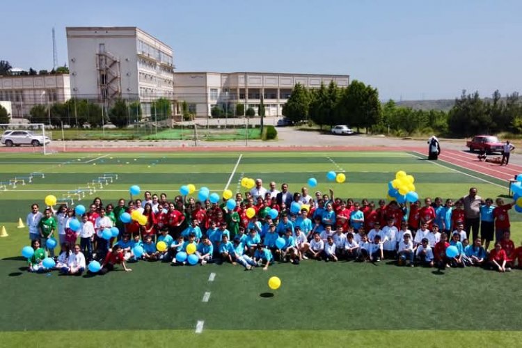 Tovuzda Uşaqların Beynəlxalq Müdafiəsi Günü münasibətilə festival keçirildi - FOTOLAR