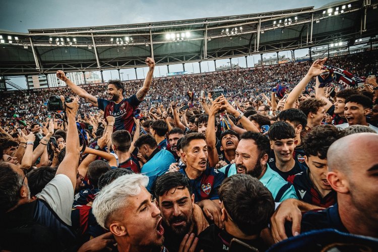 İspaniya La Liqasına vəsiqə qazanan iki komanda məlum oldu
