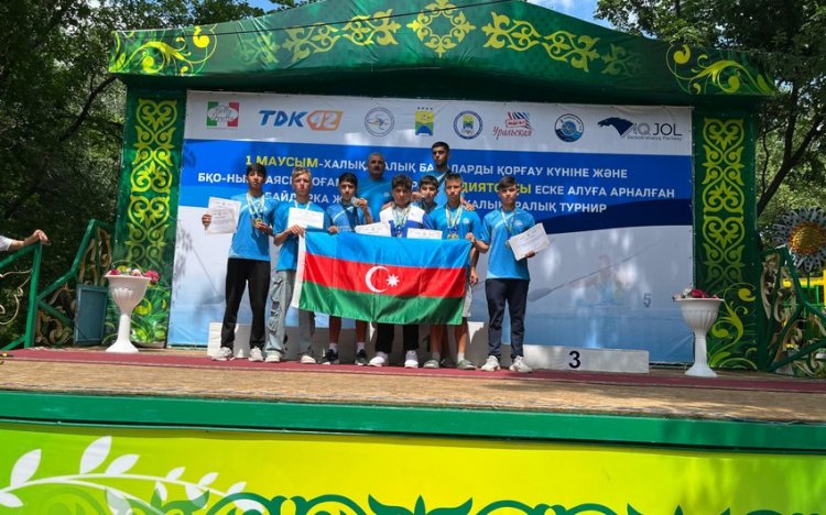 Azərbaycanın gənc avarçəkənləri Uralsk turnirində 14 medal qazandı
