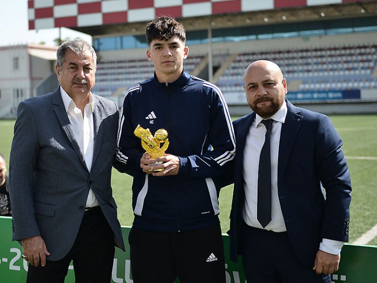 Gənc "Qarabağ"lı Azərbaycanda mövsümün oyunçusu seçildi