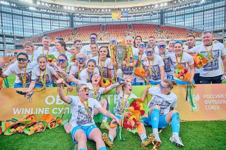 Yığmamızın futbolçusu Rusiya Superkubokunu qazandı