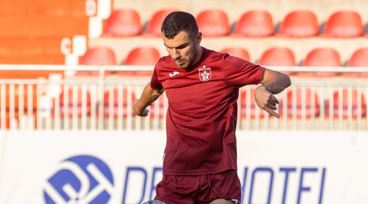 Azərbaycanlı futbolçu Superliqa klubu ilə müqavilə bağladı - RƏSMİ