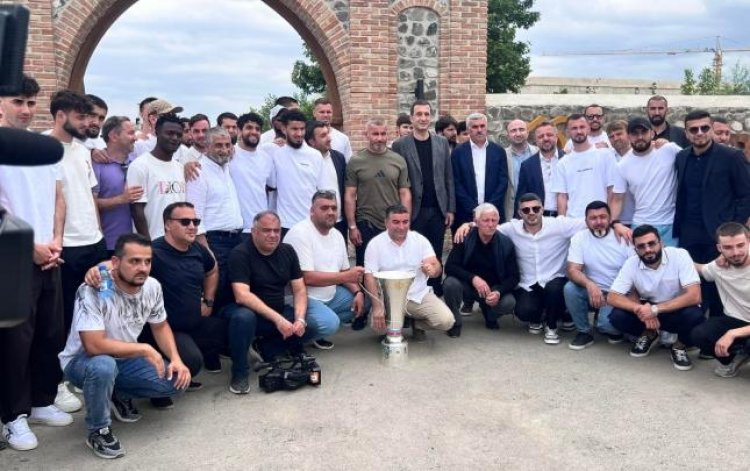 "Qarabağ"ın Azərbaycan çempionluğu kuboku "İmarət"də