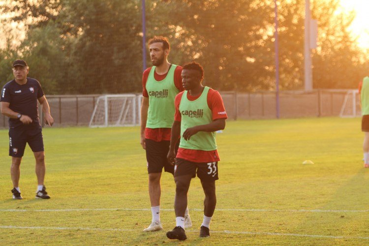  "Qəbələ" daha bir futbolçusu ilə müqavilə müddətini uzatmadı