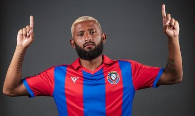 Premyer Liqaya qayıdan komanda braziliyalı müdafiəçi transfer etdi