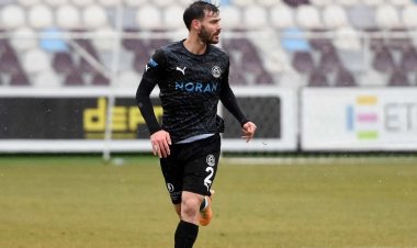 "Sumqayıt"dan ayrılan müdafiəçi yenidən Türkiyədə forma geyinəcək