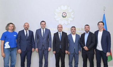 Emin Əmrullayev "Nəsibə Aydın" klubunun prezidenti ilə görüşdü